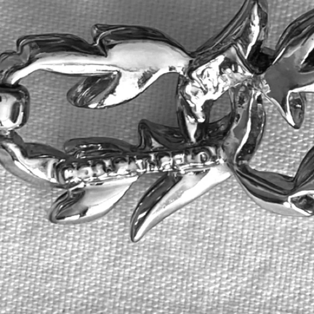 Vintage Coro Silver Tone Choker Style Necklace Signed Leaves Design